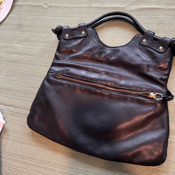 Black Leather Handbag - Picture 5 of 9
